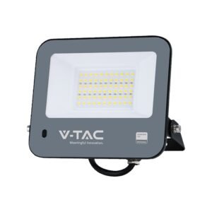 VT-44032 30W PHOTOCELL SENSOR FLOODLIGHT-SAMSUNG CHIP 1M WIRE 6500K BLACK BODY 120LM/W