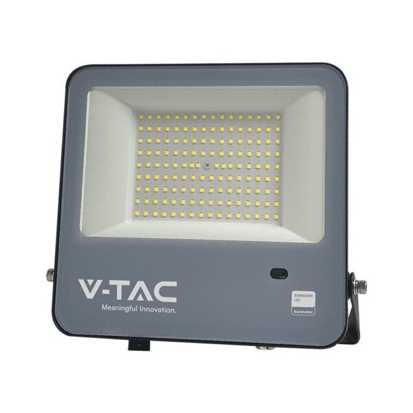 VT-44103 100W PHOTOCELL SENSOR FLOODLIGHT-SAMSUNG CHIP 1M WIRE 4000K BLACK BODY 135LM/W
